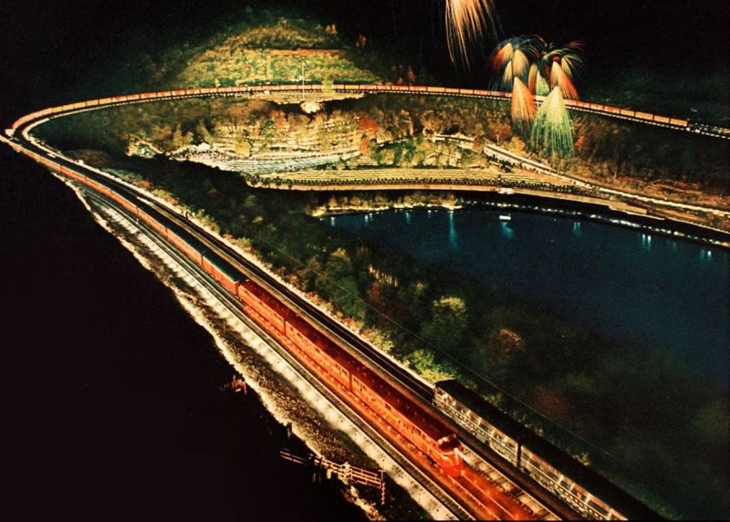 Photography and Night Tours: Capturing the Curve’s Ghostly Side