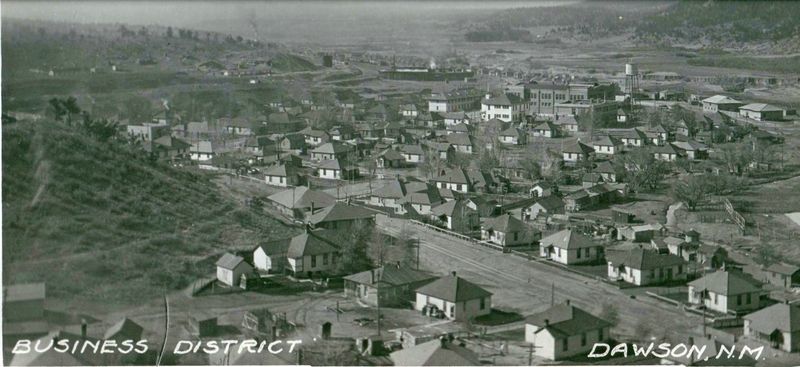 Context: the Dawson coal town and its people