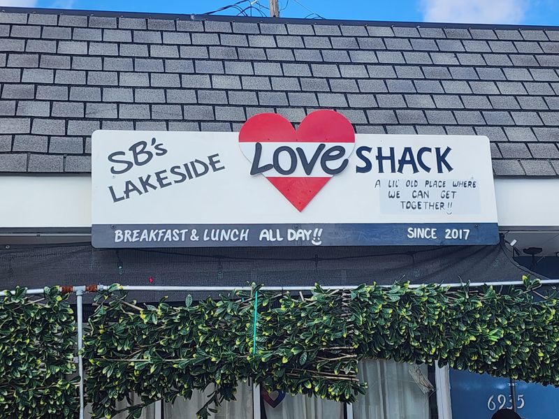 SB's Lakeside Love Shack