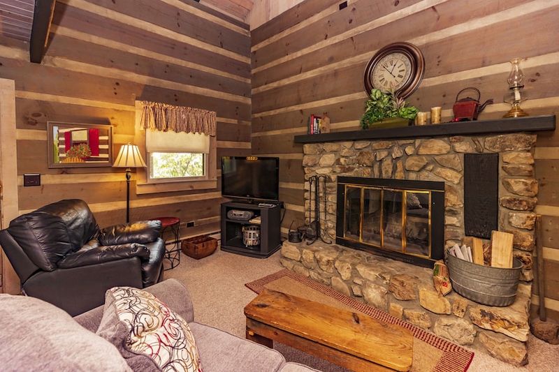 The Rustic Log Cabin Option