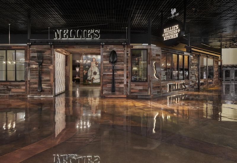 Aunt Hattie’s Front Porch – Tuskegee