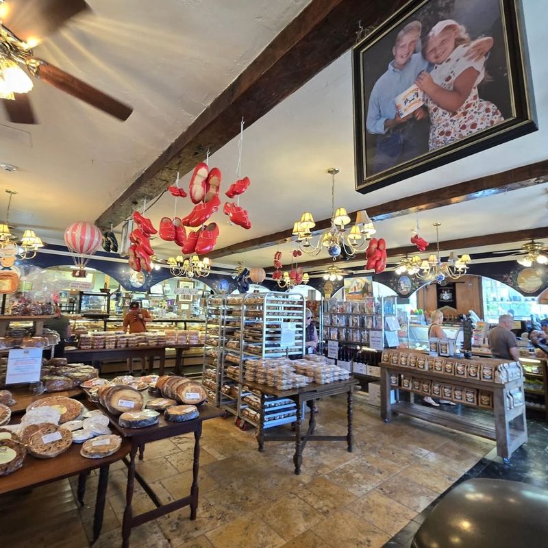 Erick Schat’s Bakkerÿ – Bishop