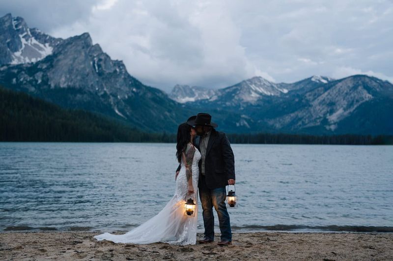 Public Affection Cannot Exceed 18 Minutes