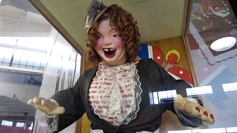 She Still Lives at Musee Mecanique in San Francisco