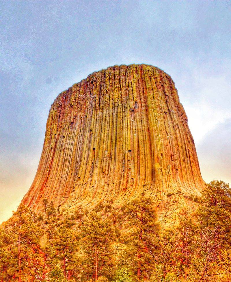 Devil's Tower National Monument, Columned Light