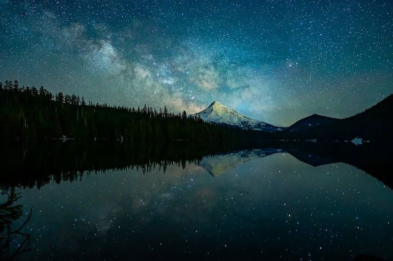 Mount Hood National Forest - Starry Peaks and Quiet Lakes