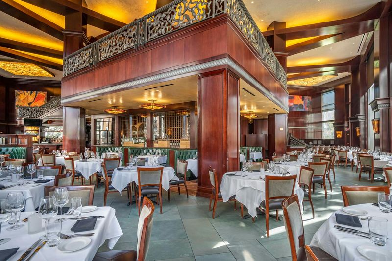 Del Frisco’s Double Eagle Steakhouse