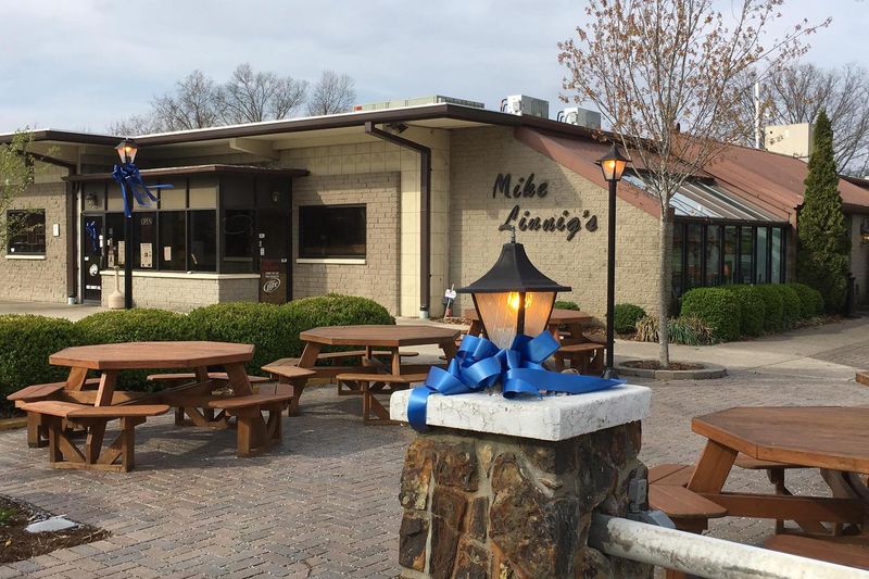 Mike Linnig's Restaurant - Louisville