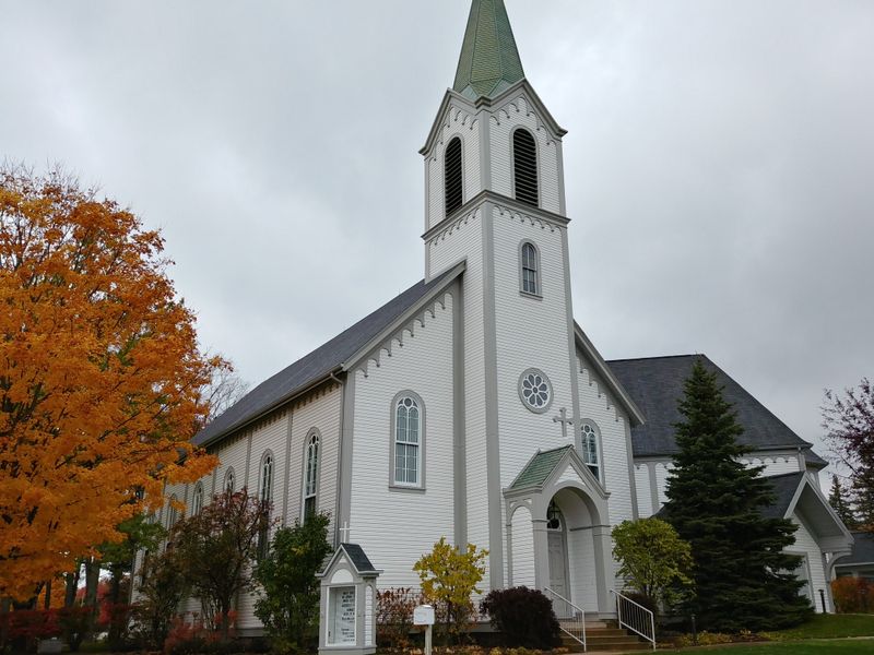 A Community That Embraces a Calm Winter Rhythm