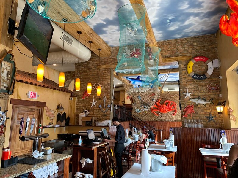 Crab King Cajun Boil & Bar, Layton