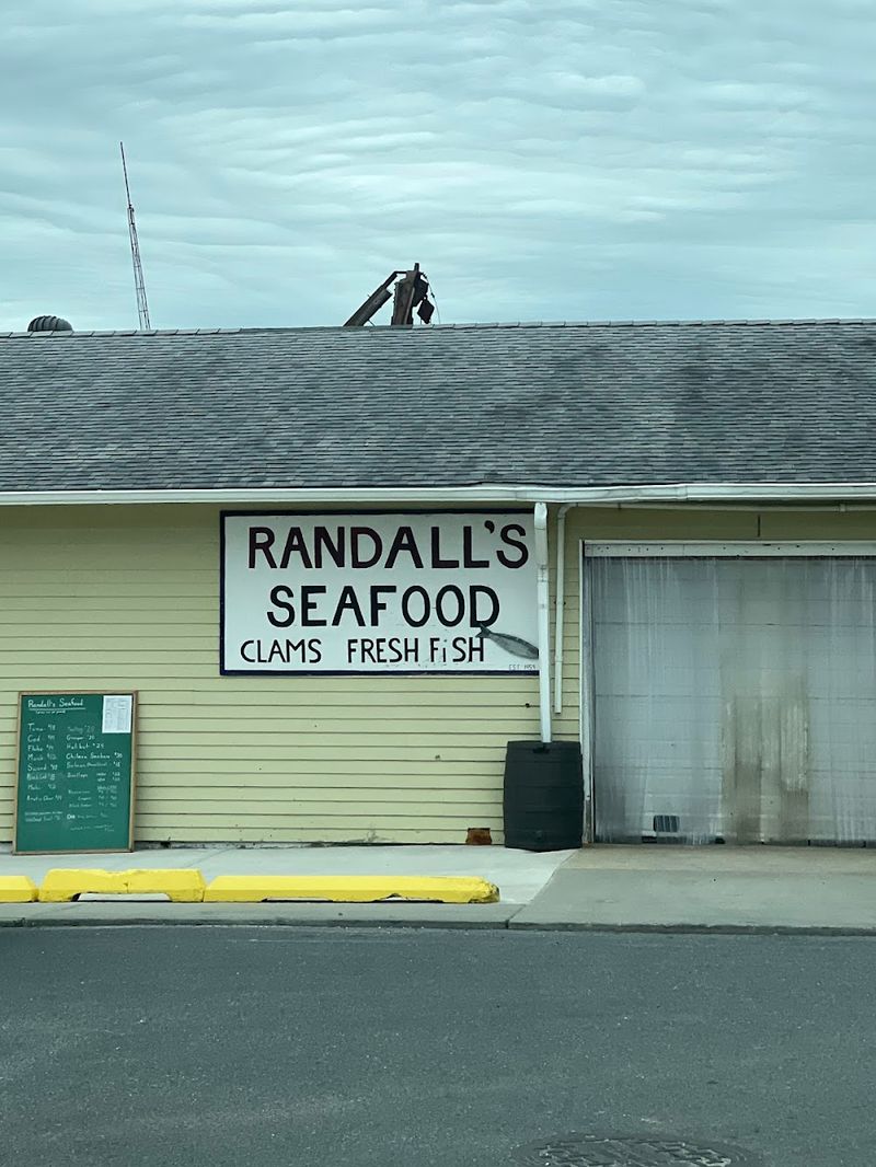 Randall's Seafood (Pleasantville)