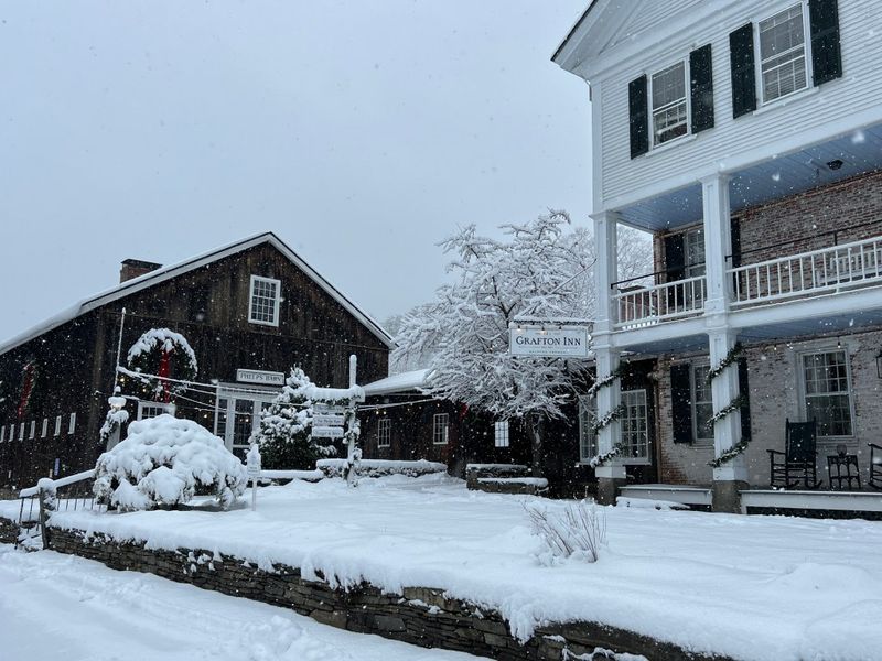 Historic Streets That Shine Under Winter Light