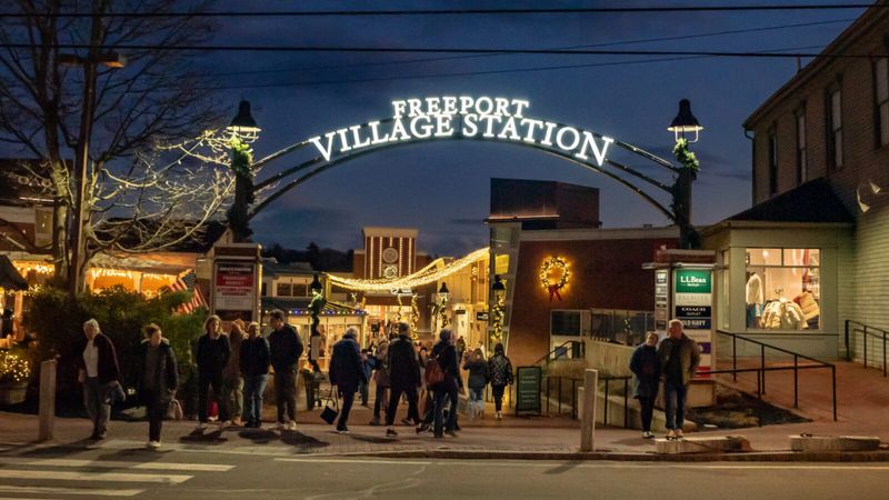 Outdoor Outlet Shopping Creates Treasure Hunt Excitement