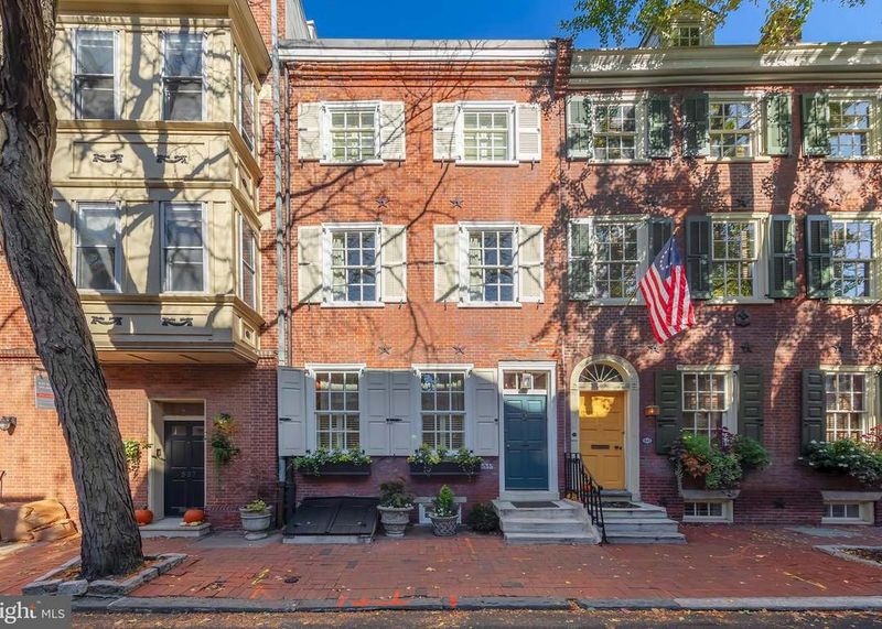 Delancey Street, Society Hill, Philadelphia