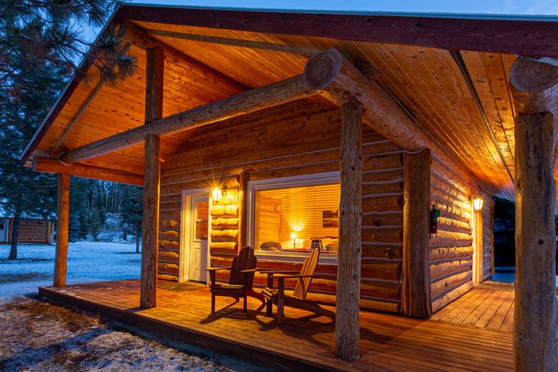 Double Arrow Lodge (Seeley Lake)