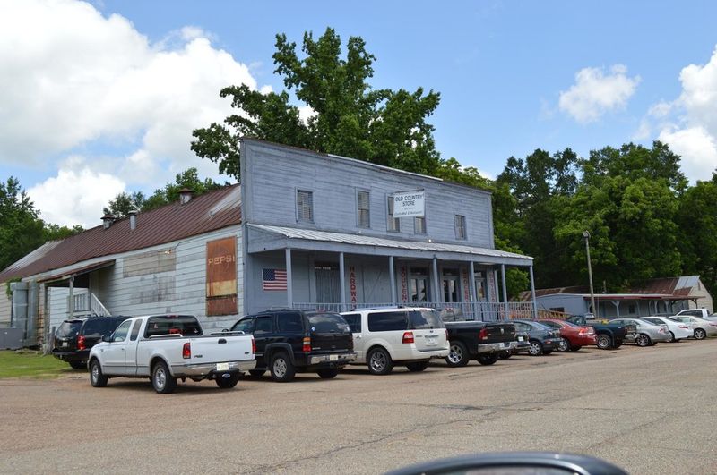 The Old Country Store (Lorman)