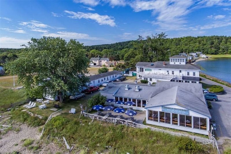 Spinney's Guest House & Cottages (Phippsburg)