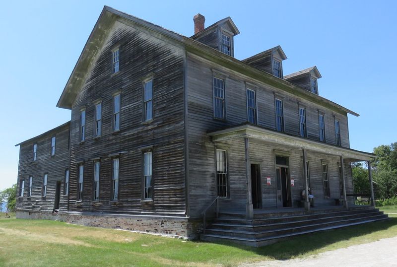 The Hotel and Boardinghouse Row