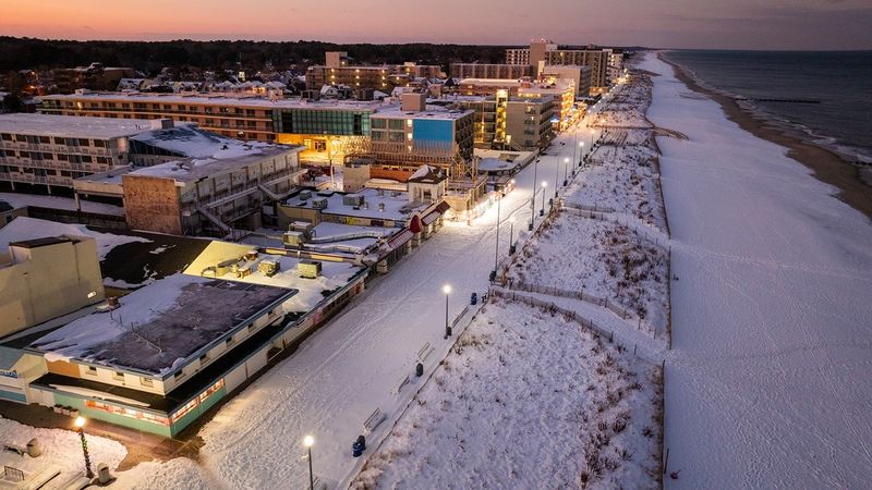 Icy Breezes, Hot Spot