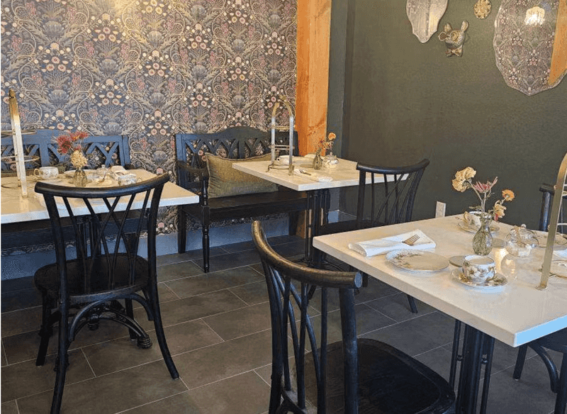 Crown & Thistle Tea Room, Waynesville