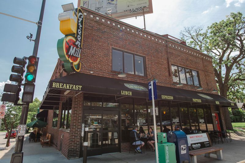 Colossal Cafe - Saint Paul