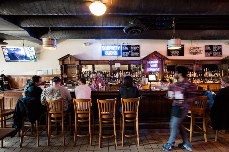 Honest John's Bar & Grill