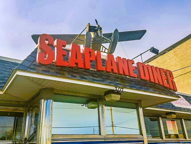Seaplane Diner, Providence
