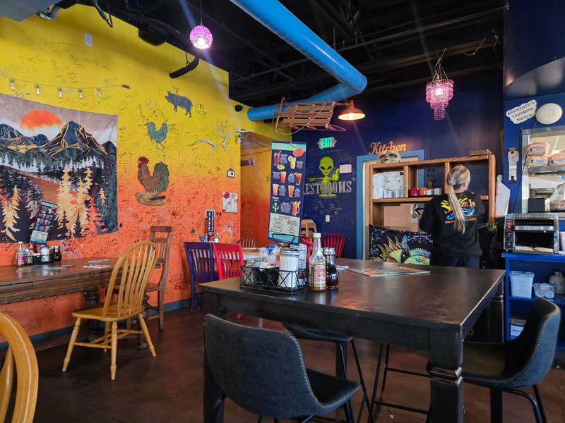 Squeeze In, Carson City