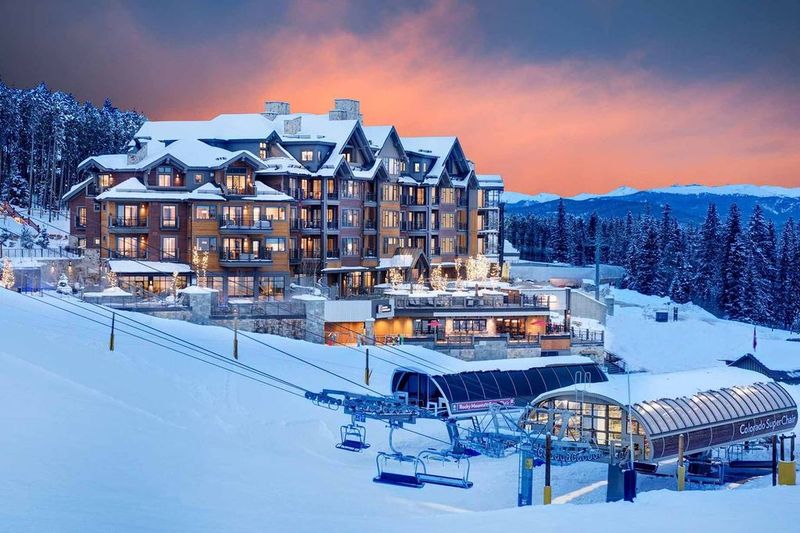 Shuttle To Slopes And Main Street