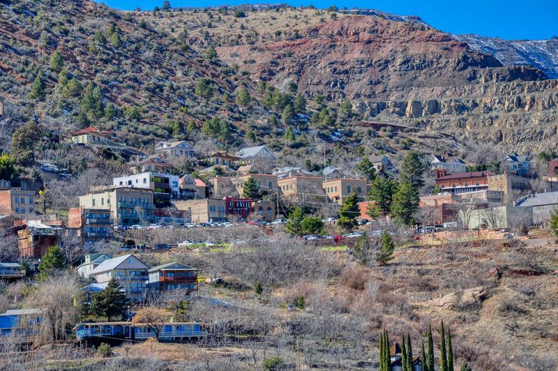 A Vertical Ghost Town