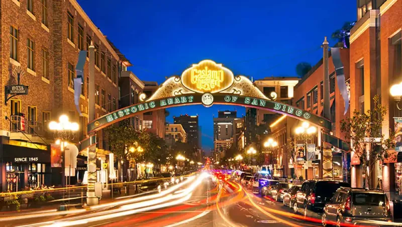 The Vibrant Gaslamp Quarter