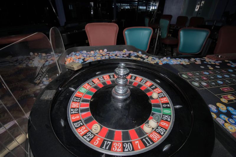 Roulette Wheels That Spin on Their Own