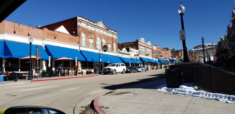 Lilly's Playful Purple Balloon at Buffalo Billy's Casino