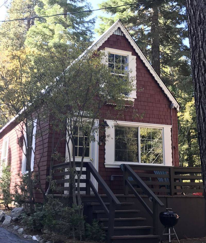 Tahoma Meadows Cottages