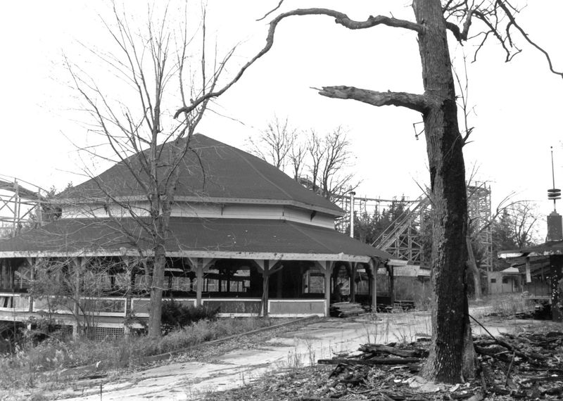 A Once Thriving Ohio Park Lost to Time