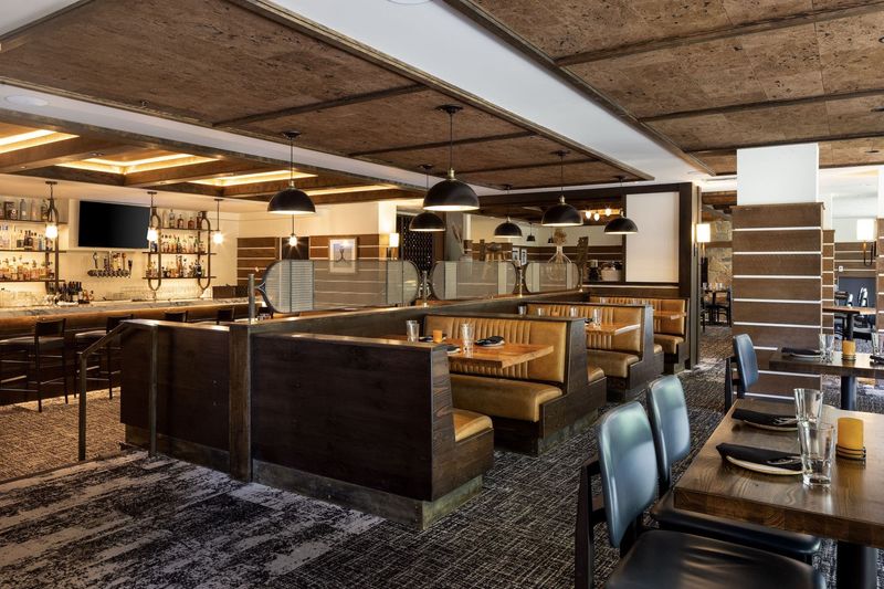 Spur Restaurant & Bar