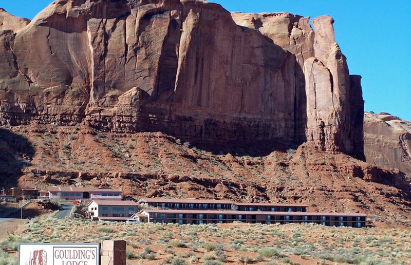 A Remote Lodge Born From Desert Isolation