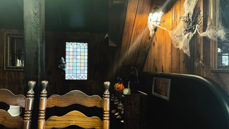 A Florida Restaurant With an Unsettling Past