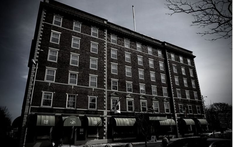 Spectral Sea Captains