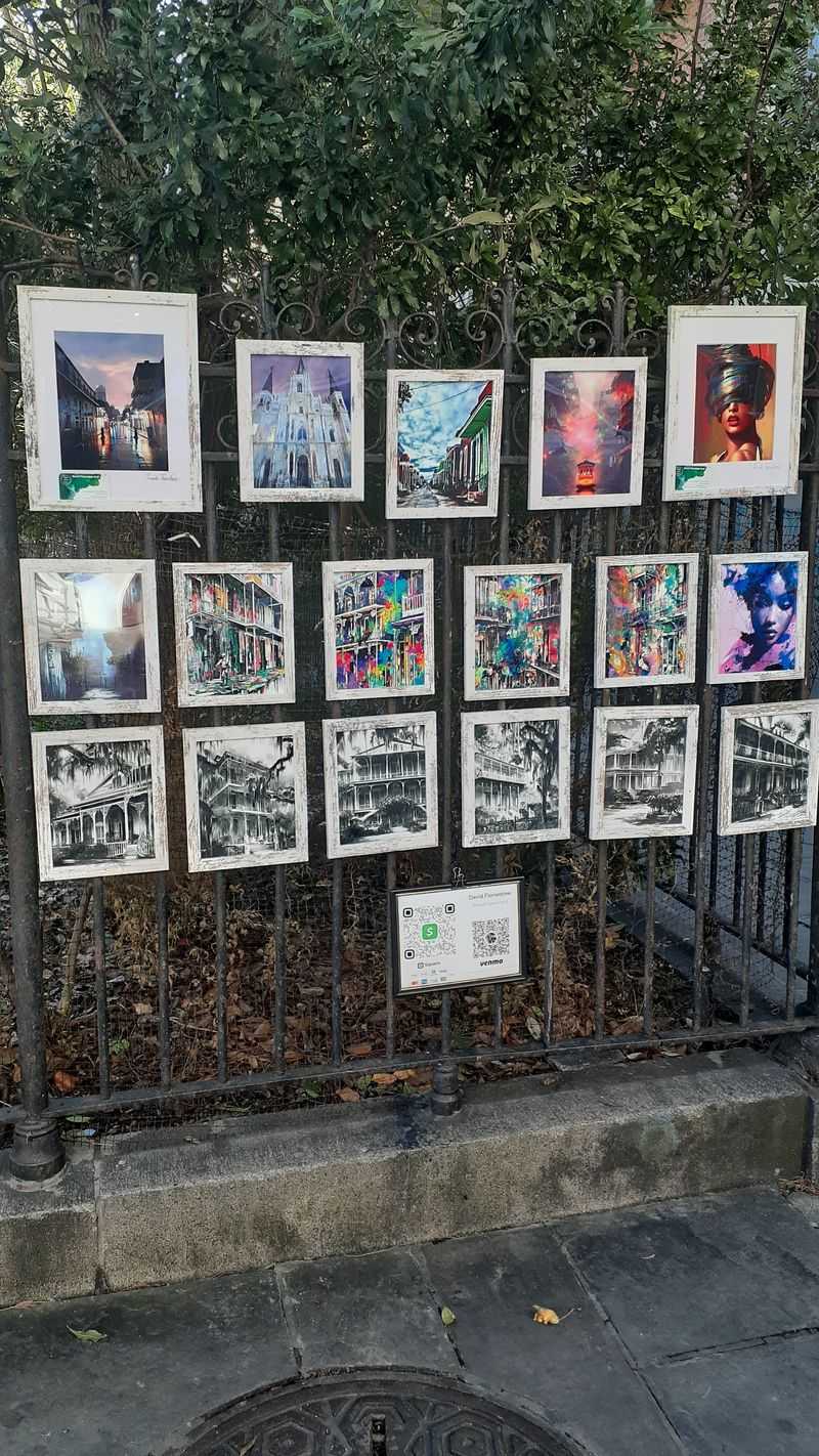 Art Galleries That Turn the Sidewalk Into an Open-Air Museum