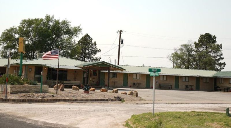 A Quiet Motel Sitting Beside the Old Highway