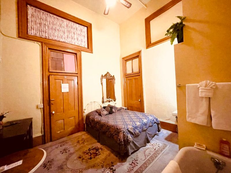 A Modest Hotel in a Former Mining Boomtown