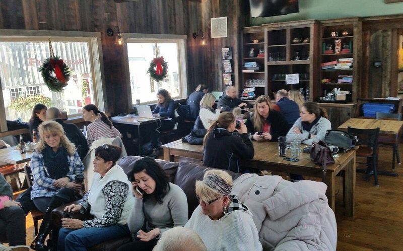 Village Roost Café & Marketplace, Wilmington