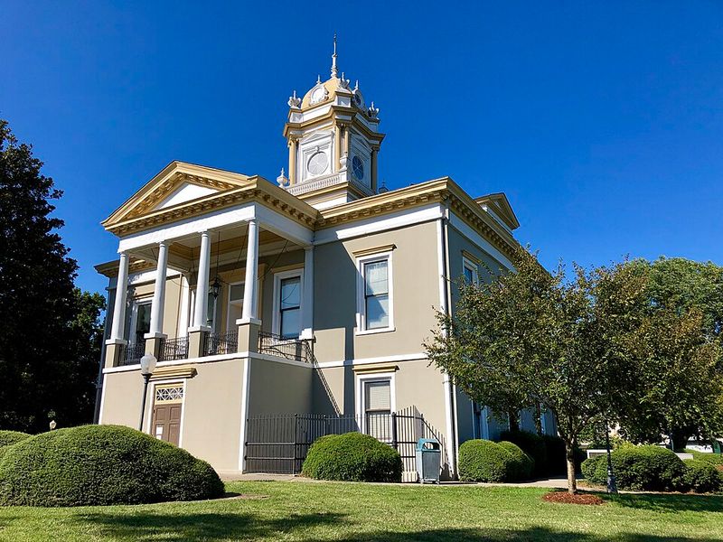 A Downtown That Photographs Better Than Its Reputation