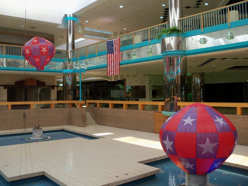 The Vintage 1970s Architecture