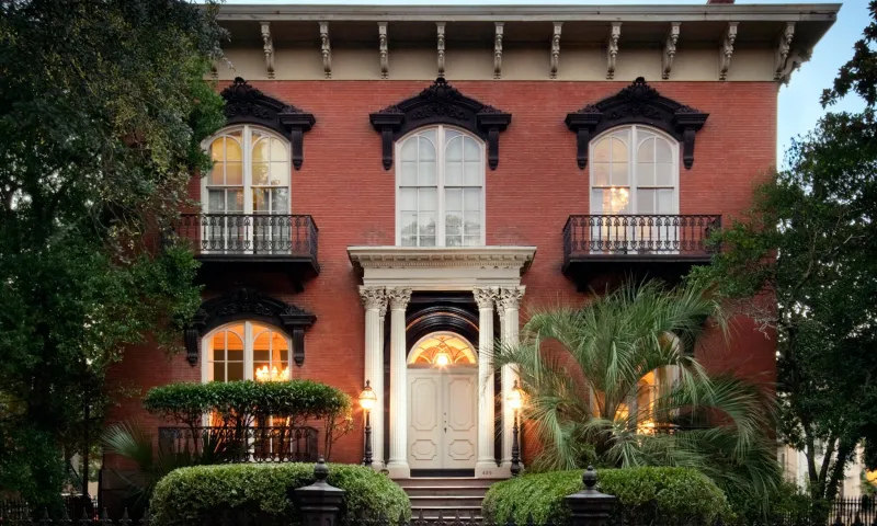 Savannah’s Most Mysterious Mansion