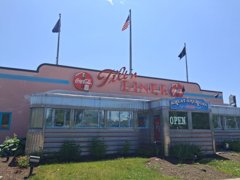 Nearby Winter Routes That Pair Perfectly With a Diner Visit