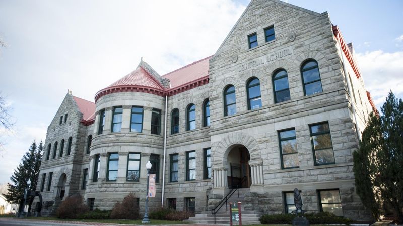 The Former Schoolhouse Setting