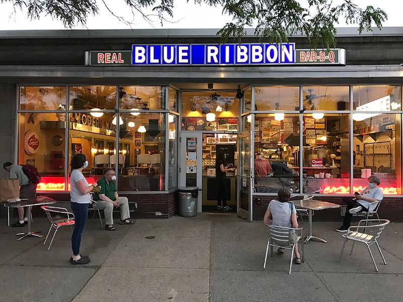 Blue Ribbon BBQ – Arlington