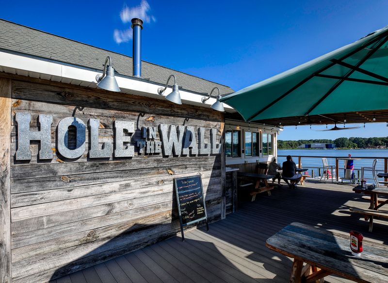 Hole in the Wall Waterfront Grill